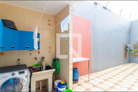 Casa à venda com 400m², 6 quartos e 3 vagasLavanderia Casa 2