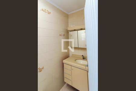 Casa à venda com 400m², 6 quartos e 3 vagasBanheiro da Suíte 1 Casa 2