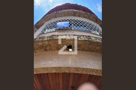 Apartamento à venda com 250m², 3 quartos e 1 vaga Apartamento à venda com 250m², 3 quartos e 1 vagaPlaquinha Instalada