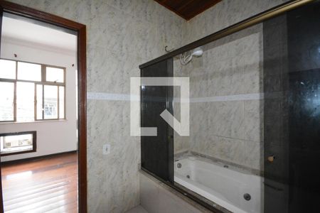 Apartamento à venda com 250m², 3 quartos e 1 vagaBanheiro da Suite