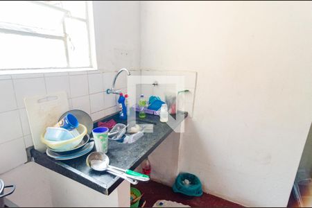 Casa para alugar com 110m², 2 quartos e 2 vagasCozinha