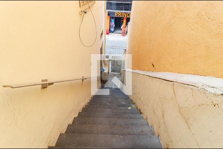 Casa para alugar com 110m², 2 quartos e 2 vagasEntrada