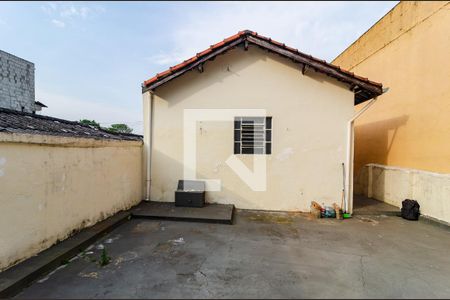 Casa para alugar com 110m², 2 quartos e 2 vagasQuintal
