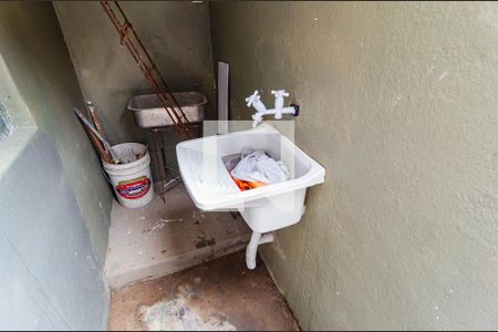 Casa para alugar com 380m², 6 quartos e 1 vaga Casa para alugar com 380m², 6 quartos e 1 vagaLavanderia