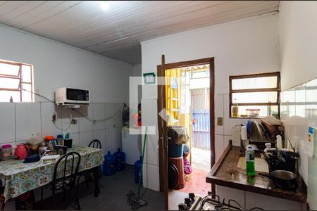 Casa para alugar com 380m², 6 quartos e 1 vaga Casa para alugar com 380m², 6 quartos e 1 vagaCozinha Casa 1