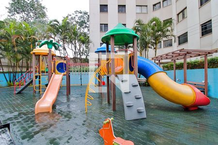 Apartamento à venda com 57m², 2 quartos e 1 vaga Apartamento à venda com 57m², 2 quartos e 1 vagaÁrea Comum - Playground