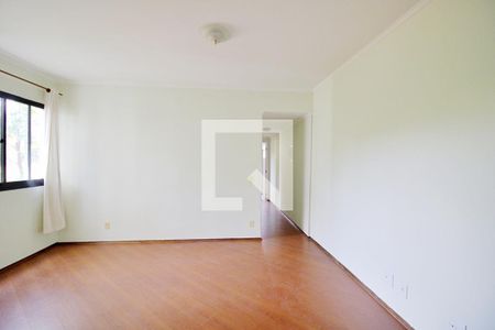 Sala de apartamento para alugar com 2 quartos, 57m² em Jardim Henriqueta, Taboão da Serra