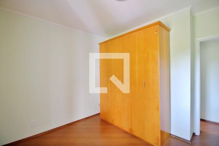 Quarto 1 de apartamento à venda com 2 quartos, 57m² em Jardim Henriqueta, Taboão da Serra
