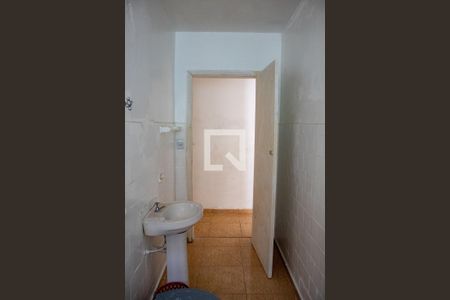 Banheiro de casa para alugar com 2 quartos, 90m² em Vila Gustavo, São Paulo