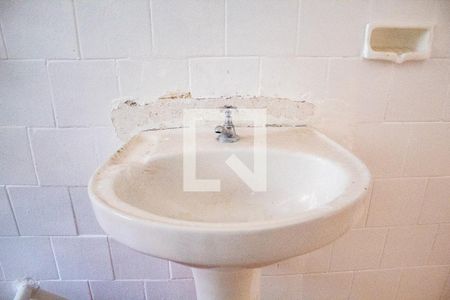 Banheiro de casa para alugar com 2 quartos, 90m² em Vila Gustavo, São Paulo