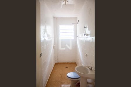 Banheiro de casa para alugar com 2 quartos, 90m² em Vila Gustavo, São Paulo