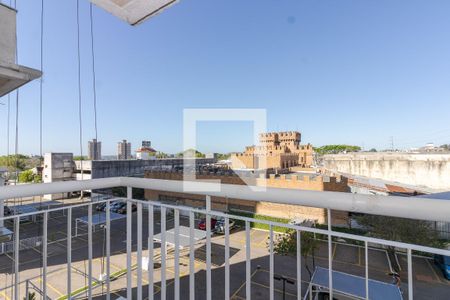 Sala - Sacada de apartamento para alugar com 2 quartos, 51m² em São Sebastião, Porto Alegre