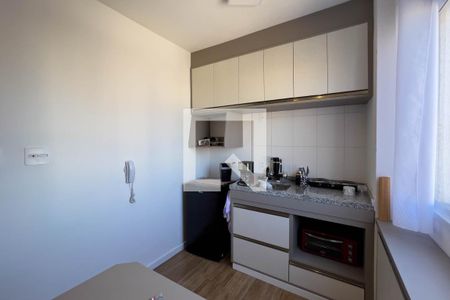 Cozinha de kitnet/studio à venda com 1 quarto, 24m² em Sé, São Paulo