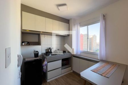 Cozinha de kitnet/studio à venda com 1 quarto, 24m² em Sé, São Paulo