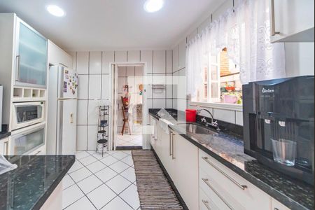 Casa de condomínio à venda com 119m², 2 quartos e 2 vagasCozinha 