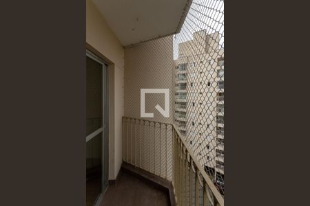 Varanda de apartamento para alugar com 3 quartos, 74m² em Parque Tomas Saraiva, São Paulo