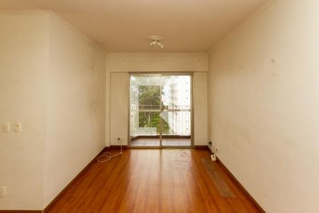 Sala de apartamento para alugar com 3 quartos, 74m² em Parque Tomas Saraiva, São Paulo