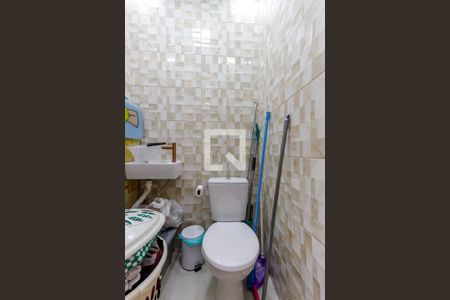 Casa de condomínio para alugar com 47m², 2 quartos e 1 vaga Casa de condomínio para alugar com 47m², 2 quartos e 1 vagaBanheiro de Serviço