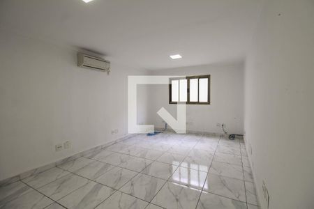 Casa à venda com 300m², 7 quartos e 4 vagas Casa à venda com 300m², 7 quartos e 4 vagasQuarto 4