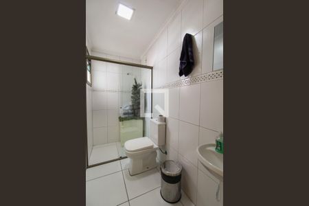 Casa à venda com 300m², 7 quartos e 4 vagas Casa à venda com 300m², 7 quartos e 4 vagasBanheiro da Suíte 2