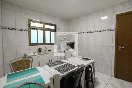 Casa à venda com 300m², 7 quartos e 4 vagas Casa à venda com 300m², 7 quartos e 4 vagasCozinha