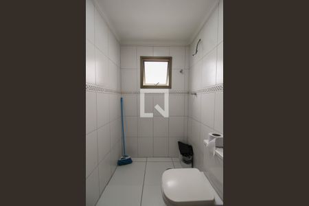 Casa à venda com 300m², 7 quartos e 4 vagas Casa à venda com 300m², 7 quartos e 4 vagasBanheiro Social 1