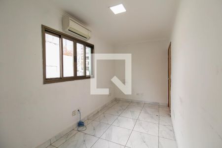 Casa à venda com 300m², 7 quartos e 4 vagas Casa à venda com 300m², 7 quartos e 4 vagasQuarto 5