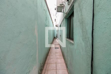 Casa à venda com 300m², 7 quartos e 4 vagas Casa à venda com 300m², 7 quartos e 4 vagasCorredor Externo