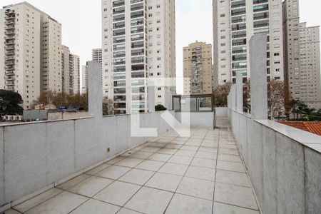 Casa à venda com 300m², 7 quartos e 4 vagas Casa à venda com 300m², 7 quartos e 4 vagasTerraço