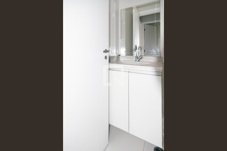 Apartamento à venda com 64m², 2 quartos e 2 vagasBanheiro Social