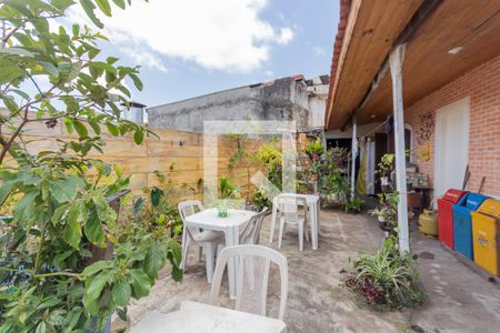 Casa à venda com 240m², 2 quartos e 1 vagaQuintal