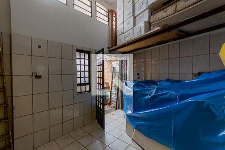 Casa à venda com 240m², 2 quartos e 1 vagaÁrea de Serviço