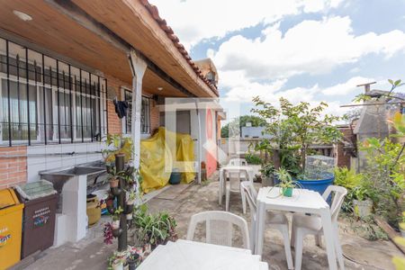 Casa à venda com 240m², 2 quartos e 1 vagaQuintal