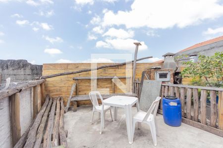 Casa à venda com 240m², 2 quartos e 1 vagaQuintal