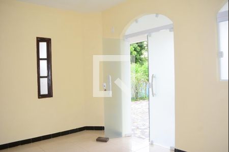Sala de casa para alugar com 3 quartos, 40m² em Stella Maris, Salvador
