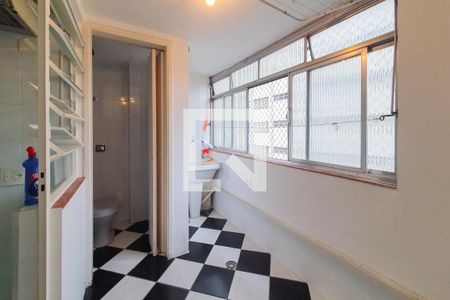Apartamento à venda com 112m², 3 quartos e 1 vagaÁrea de Serviço
