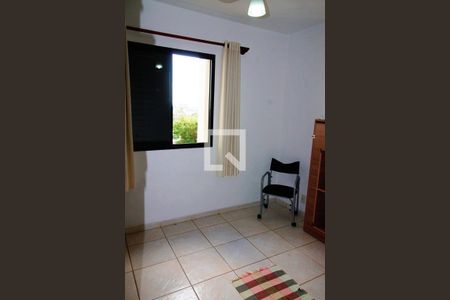 Quarto 1 de apartamento para alugar com 2 quartos, 56m² em Jardim Henriqueta, Taboão da Serra