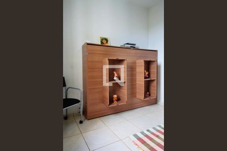 Quarto 1 de apartamento para alugar com 2 quartos, 56m² em Jardim Henriqueta, Taboão da Serra