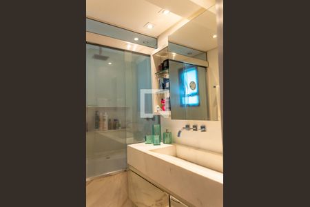 Apartamento para alugar com 100m², 2 quartos e 2 vagasBanheiro da Suíte