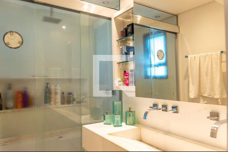 Apartamento para alugar com 100m², 2 quartos e 2 vagasBanheiro da Suíte