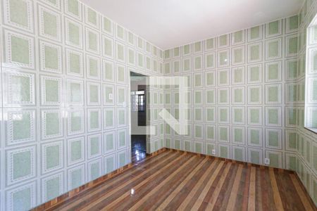 Sala de apartamento para alugar com 2 quartos, 60m² em Cascadura, Rio de Janeiro