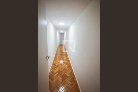 Apartamento à venda com 188m², 4 quartos e 2 vagasCorredor