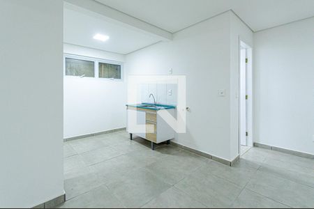 Cozinha de apartamento para alugar com 1 quarto, 53m² em Bela Vista, São Paulo