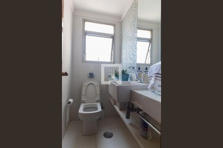 Apartamento à venda com 200m², 4 quartos e 2 vagasLavabo