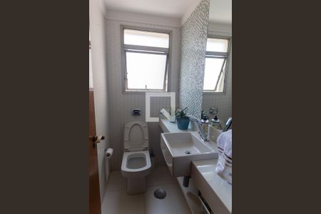 Apartamento à venda com 200m², 4 quartos e 2 vagasLavabo