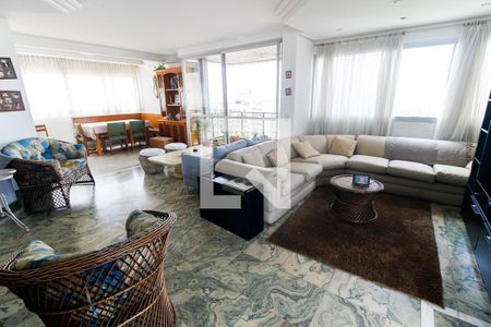 Sala  de apartamento à venda com 4 quartos, 202m² em Vila Suzana, São Paulo