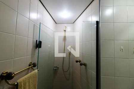 Apartamento à venda com 202m², 4 quartos e 3 vagas Apartamento à venda com 202m², 4 quartos e 3 vagasBanheiro 1