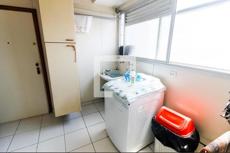 Apartamento à venda com 202m², 4 quartos e 3 vagas Apartamento à venda com 202m², 4 quartos e 3 vagasÁrea de Serviço