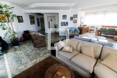 Sala  de apartamento à venda com 4 quartos, 202m² em Vila Suzana, São Paulo