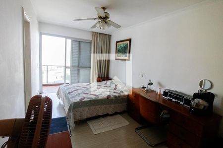 Apartamento à venda com 202m², 4 quartos e 3 vagas Apartamento à venda com 202m², 4 quartos e 3 vagasSuíte 2